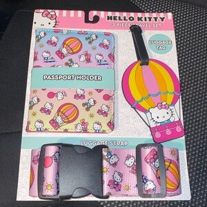 Hello kitty 3 piece travel set